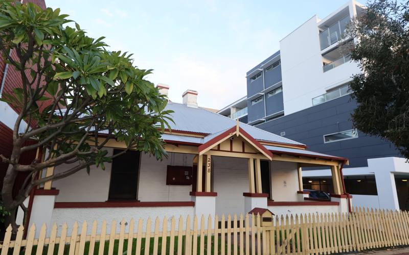 Podstel Emu Backpackers – 238 Beaufort St